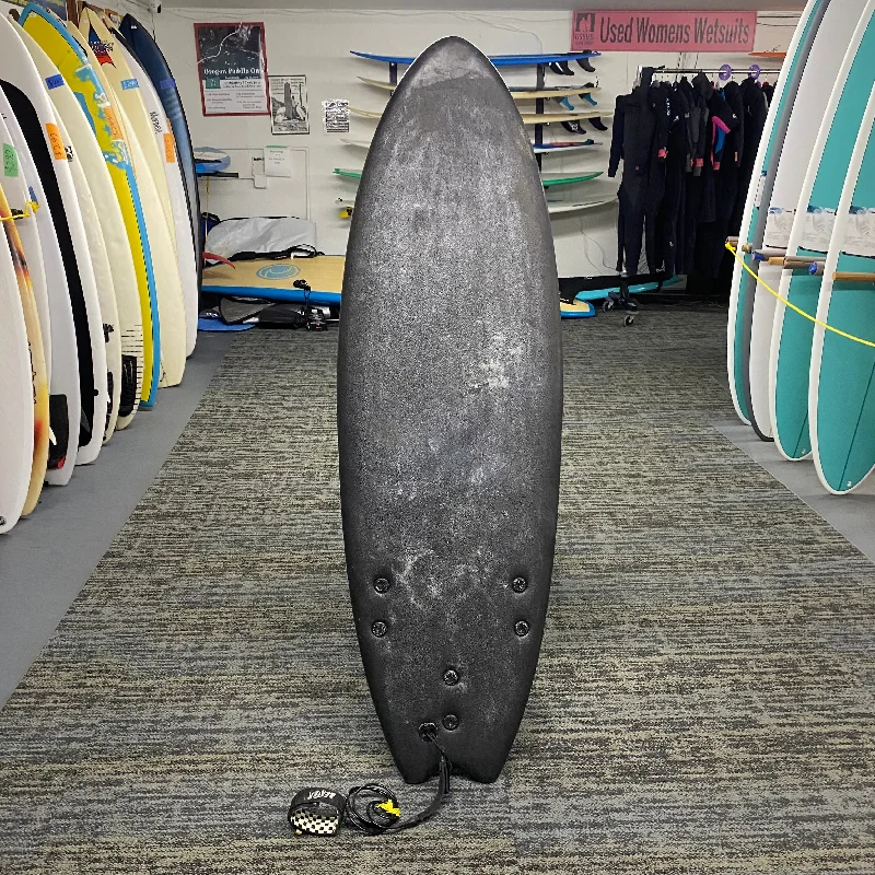 surfboards with carbon fiber construction-Used 5'6 Catch Surf