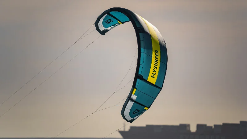 Flysurfer Era L.e.i Kite