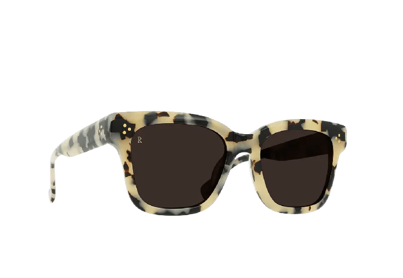 Ivory Tortoise / Carob